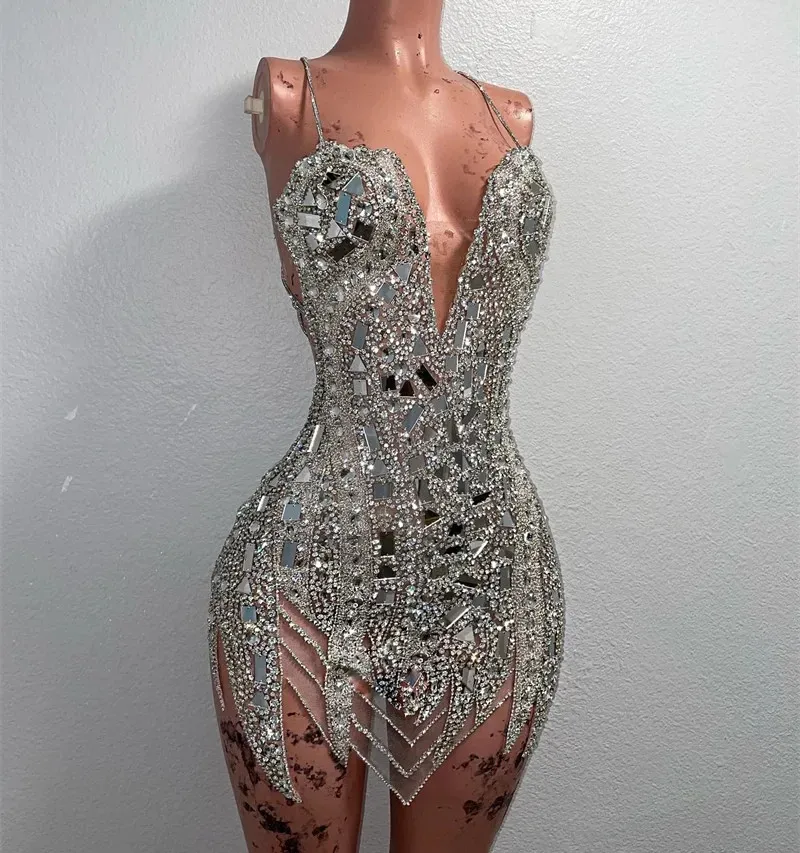 Sexy Silver Cocktail Dresses Luxury Short Prom Dress For Black Girls Beaded Crystal Birthday Party Gowns Mini Cocktail Home