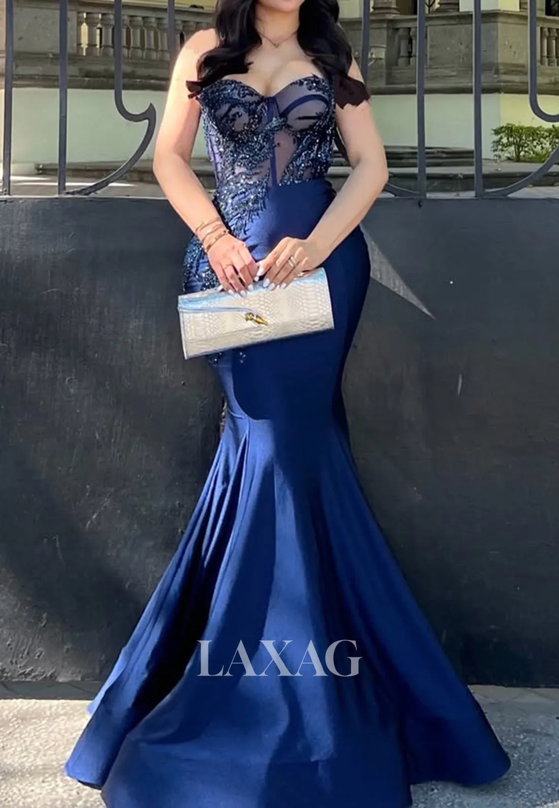 Sweetheart Sleeveless Sequined Satin Evening Gowns Beaded Pleated Mermaid Prom Dress with Overskirt