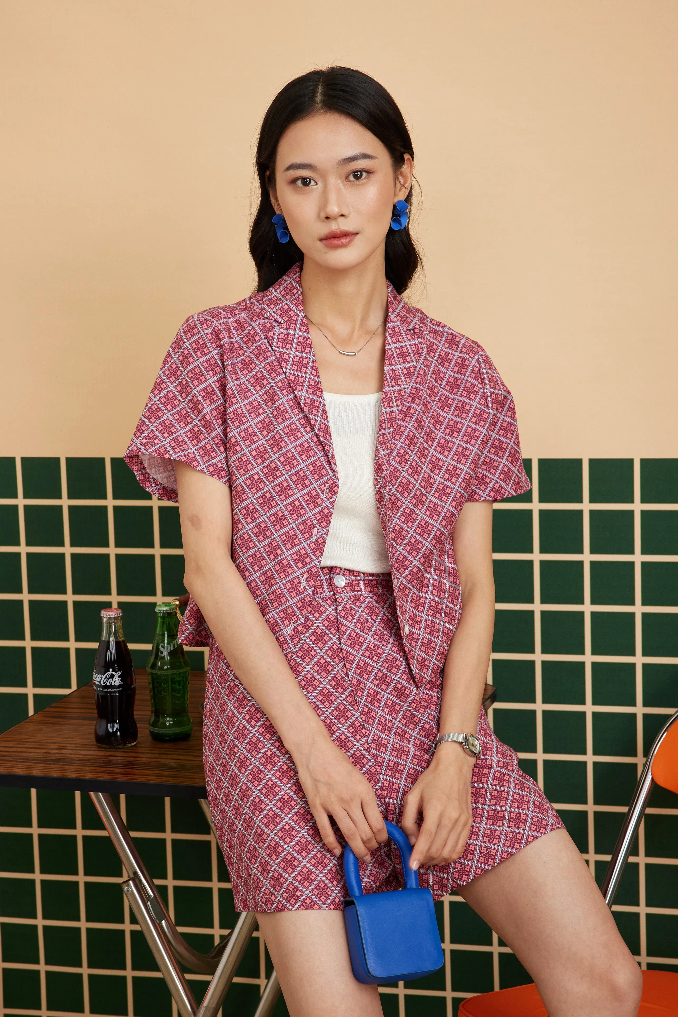 TAILORED SHORTS IN BUNGA KANTAN