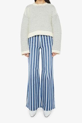 The Bell Sleeve Jumper Roll The Bell Sleeve Jumper Roll