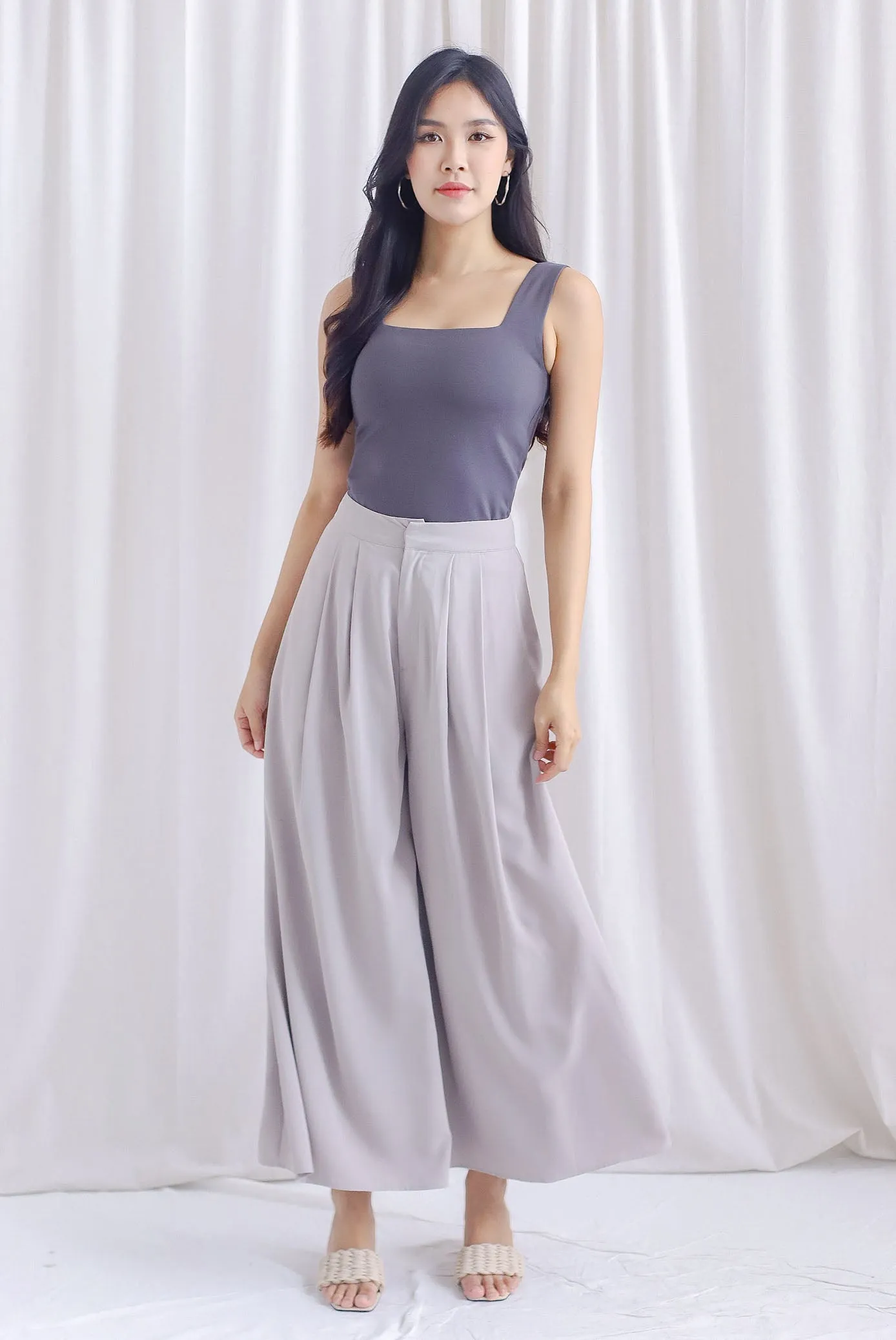 Tiara Wide Legged Pants In Taupe