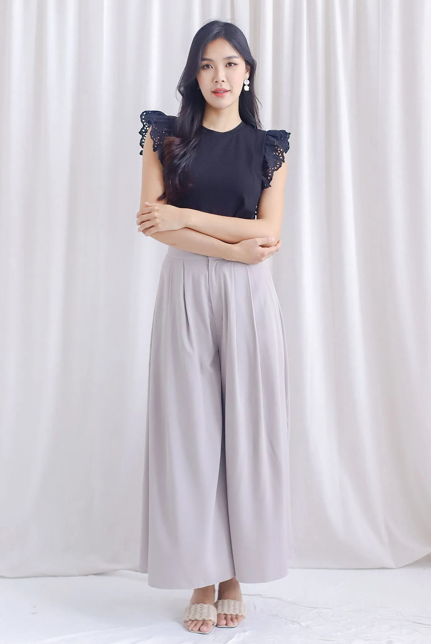 Tiara Wide Legged Pants In Taupe