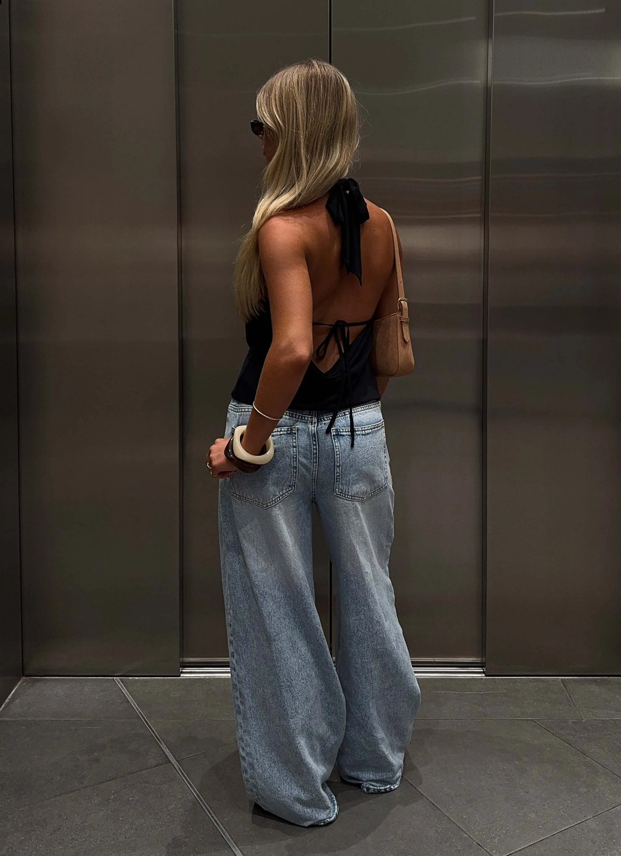 Timeless Wide Leg Jeans - Bleached Blue