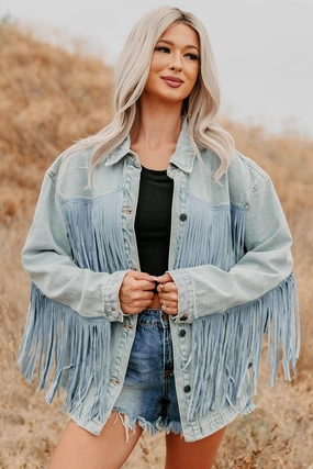 Trailblazing Style Signature 8 Fringe Denim Jacket (Medium Denim) Trailblazing Style Signature 8 Fringe Denim Jacket (Medium Denim)