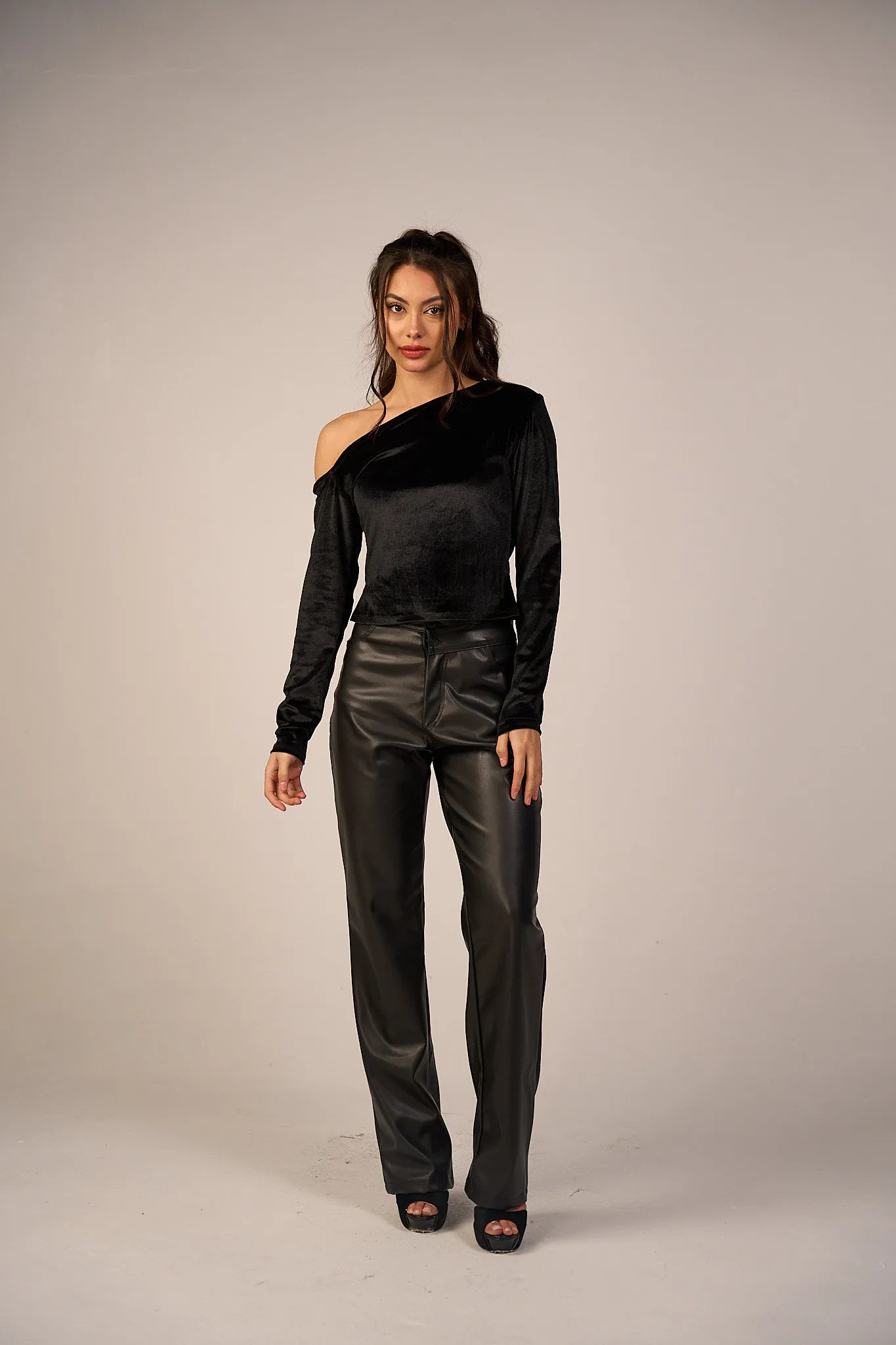 Velvet One Off Shoulder Tops - Black