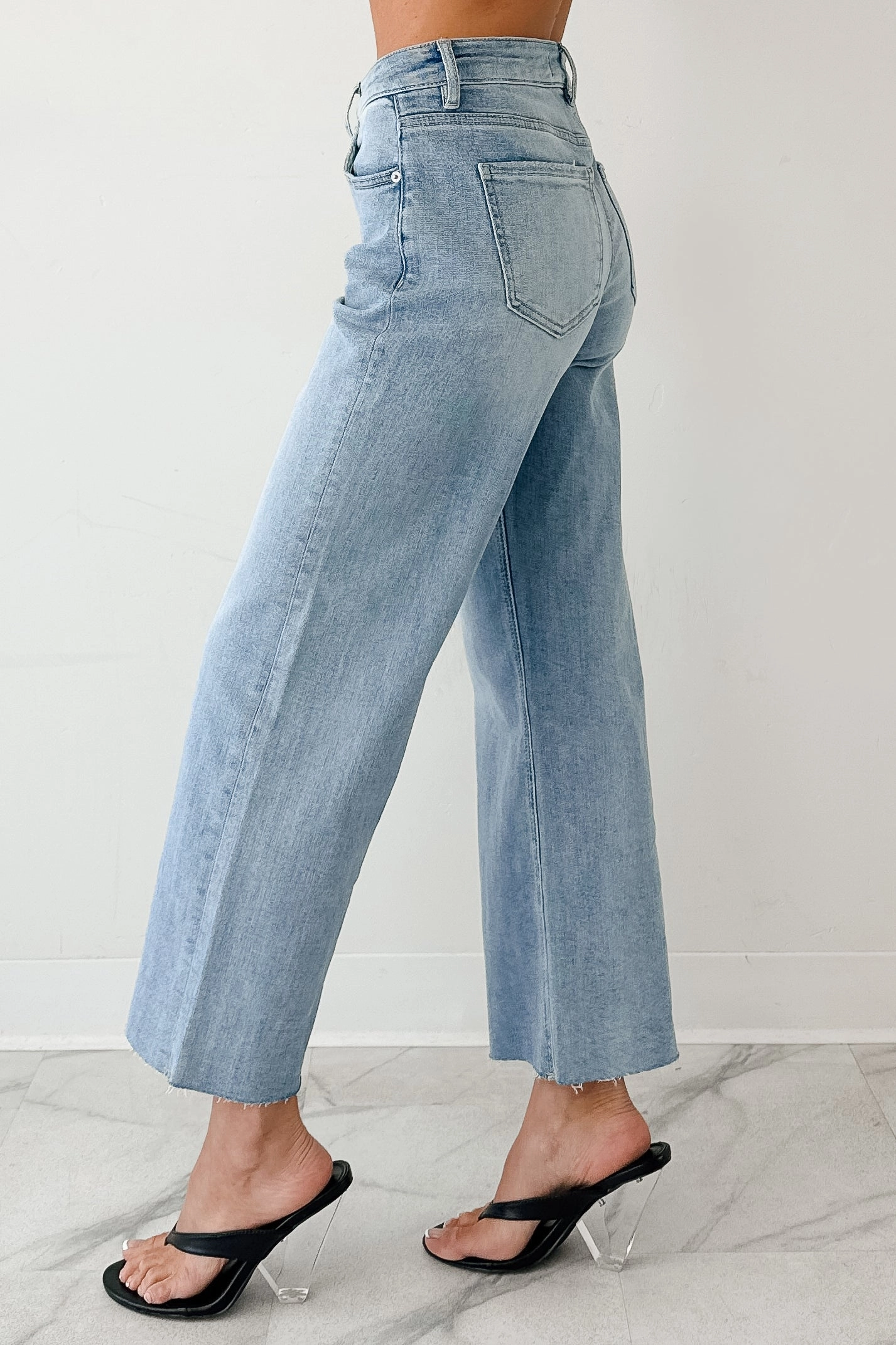 Victor Wide Leg Mica Denim Jeans (Light Blue)