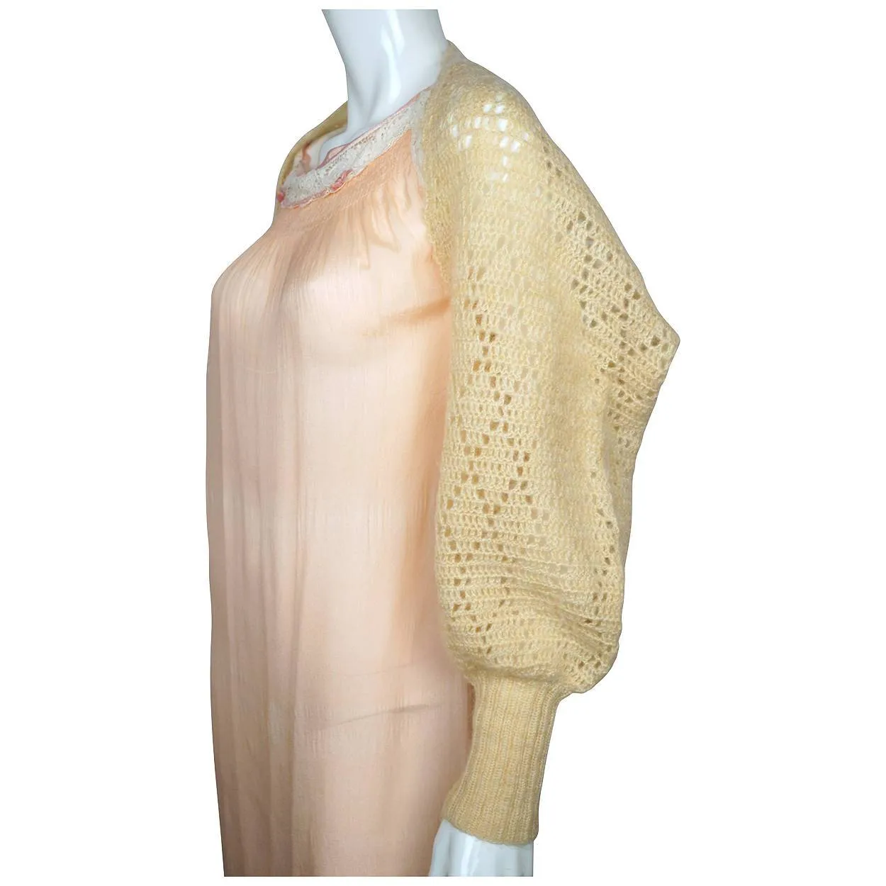 Vintage 1930s Hand Knit Beige Wool Shrug
