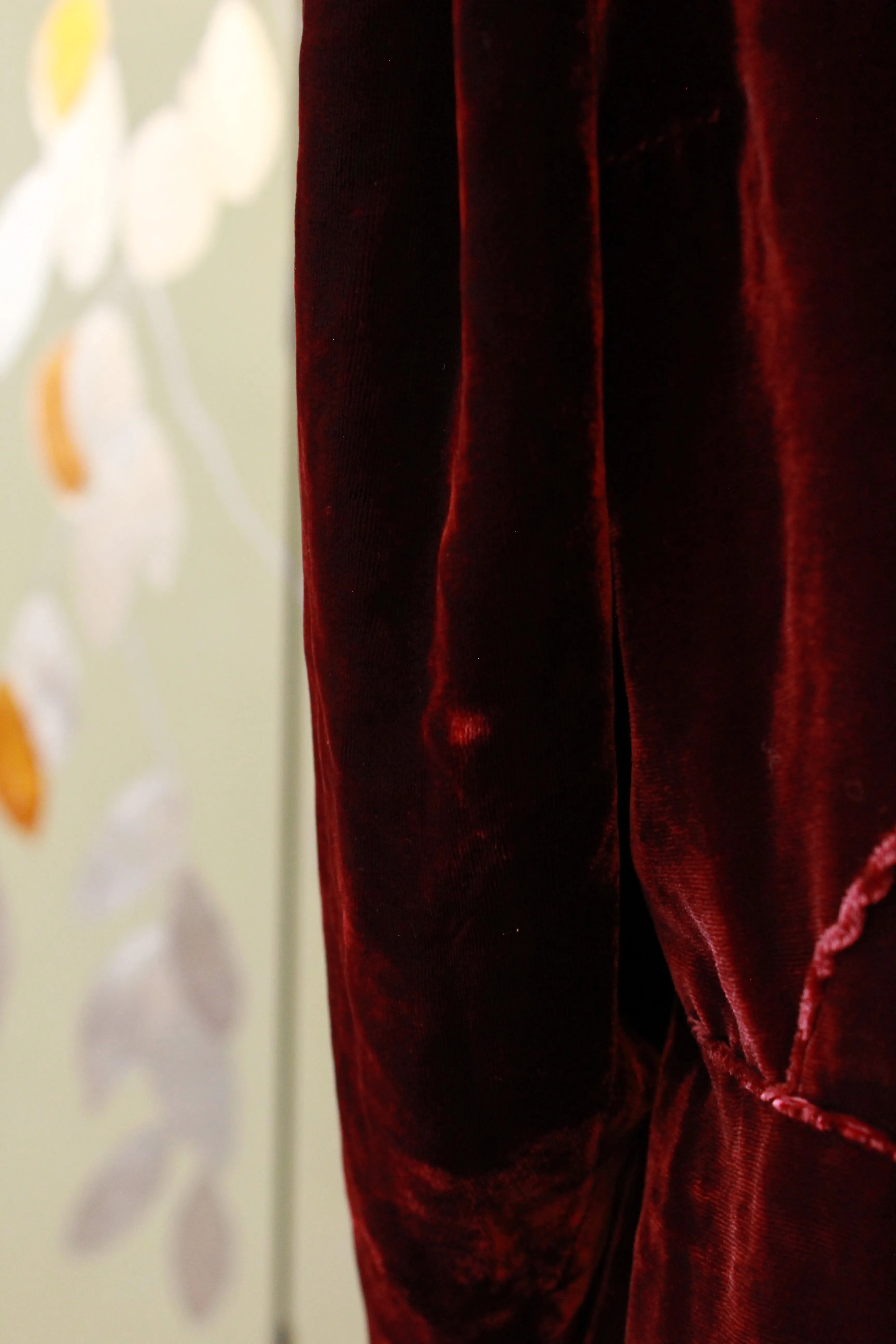 Vintage Late 1930s / Early 1940s Deep Red Maroon Velvet Dress, L-XL