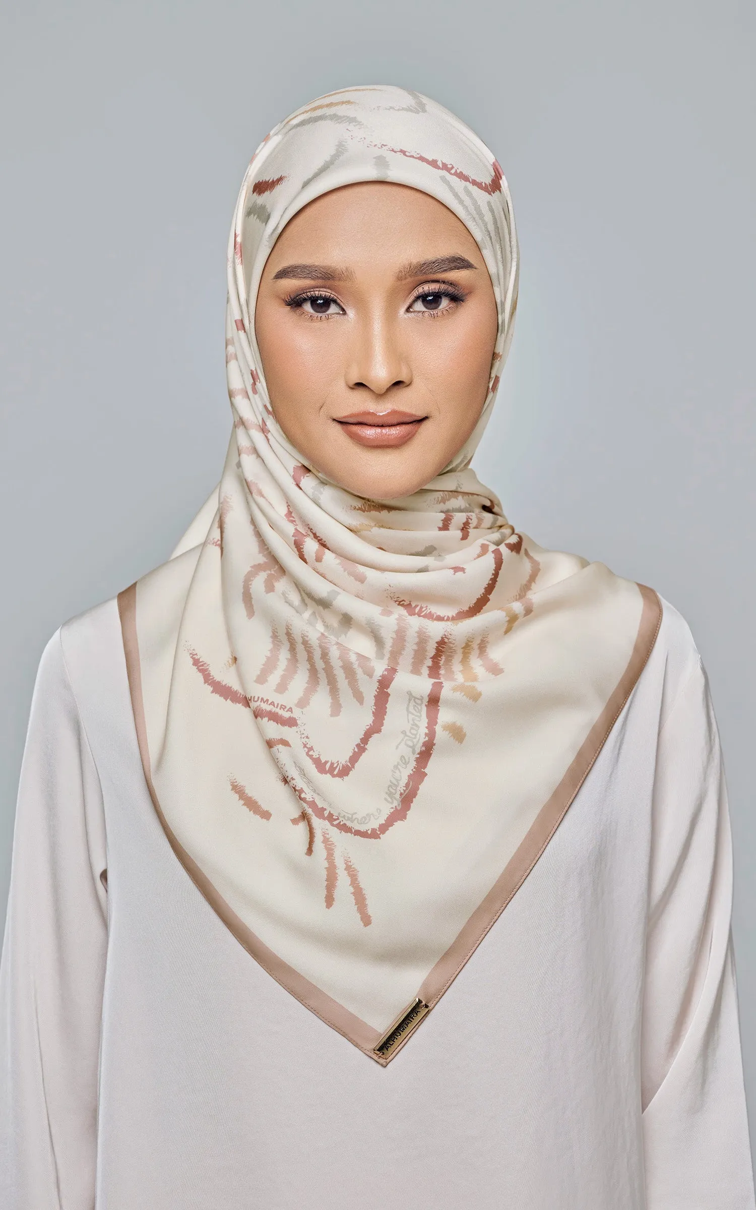WANDERLUST STROKES in Dazzle Cream