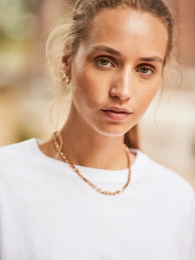 White Long-Sleeved Organic Cotton T-Shirt White Long-Sleeved Organic Cotton T-Shirt