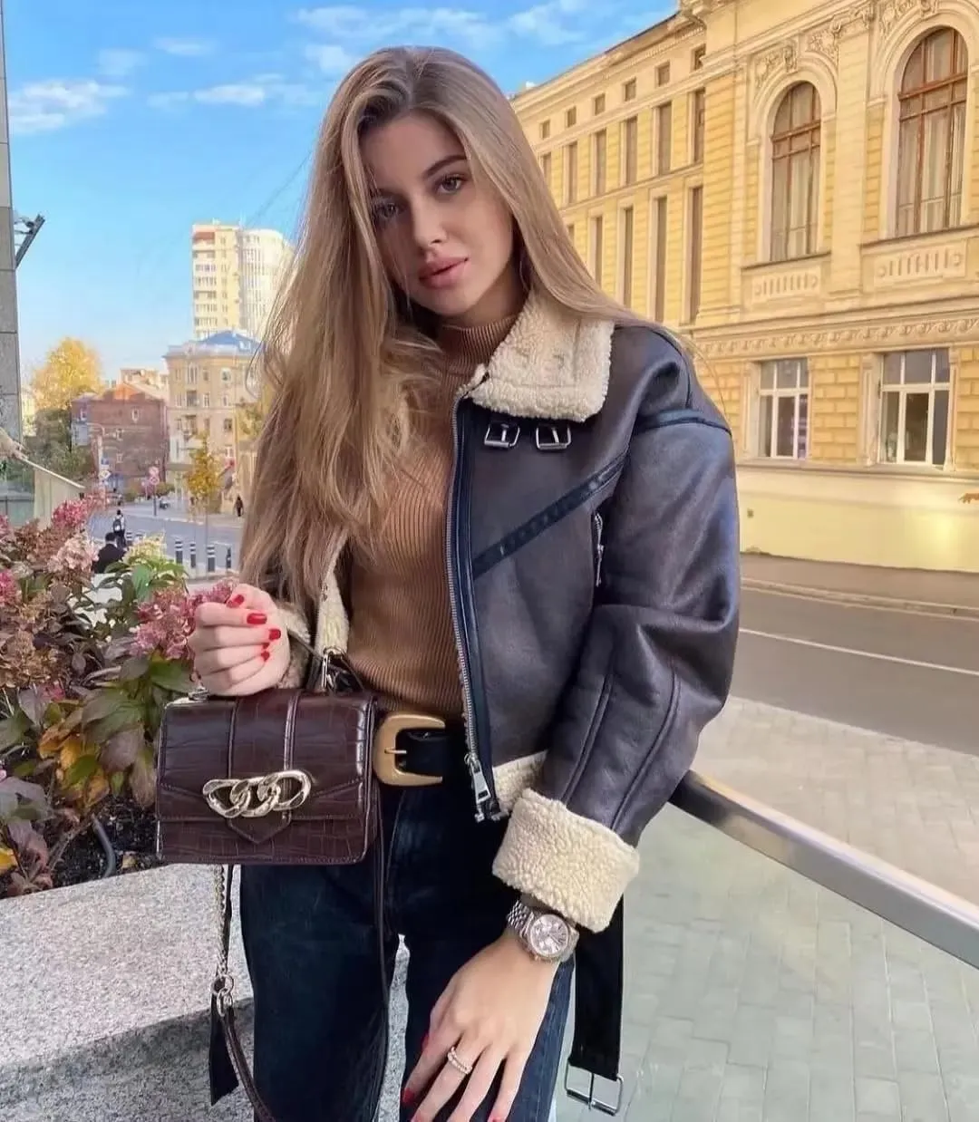 Winter Women Streetwear Faux Lamb Leather Fur Short Jacket With Belt Moto Biker Thick Warm Faux Sheepskin Coat