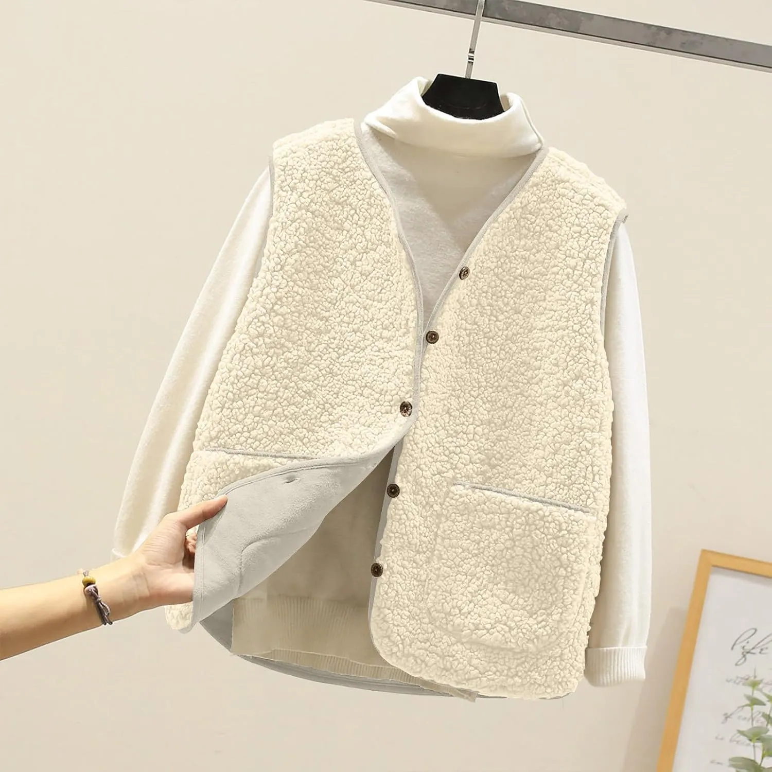 Women Sleeveless Sherpa Jackets Warm Sweater Vest Solid Pocket Lamb Cashmere Caots Fall Winter Short Button Outerwear