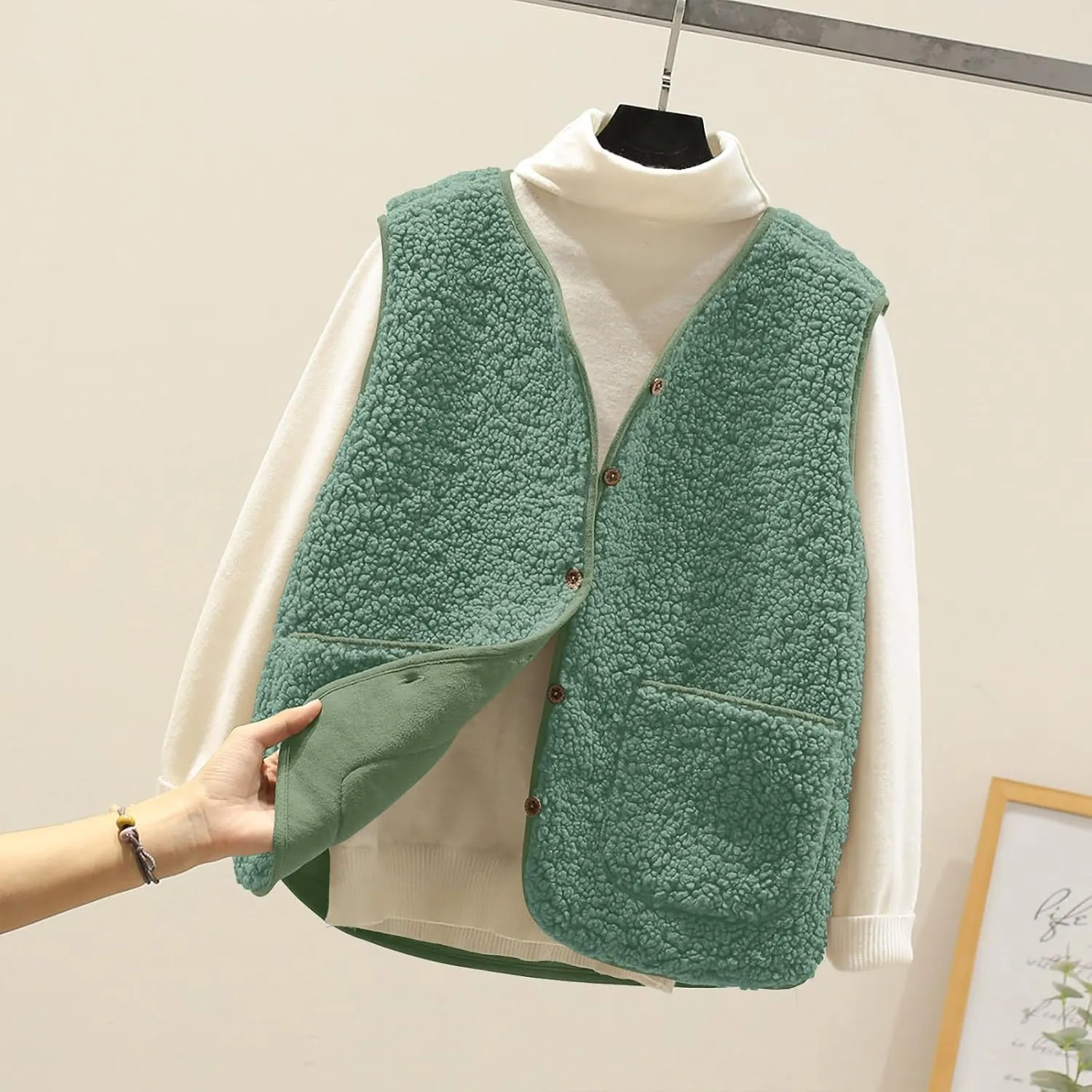 Women Sleeveless Sherpa Jackets Warm Sweater Vest Solid Pocket Lamb Cashmere Caots Fall Winter Short Button Outerwear