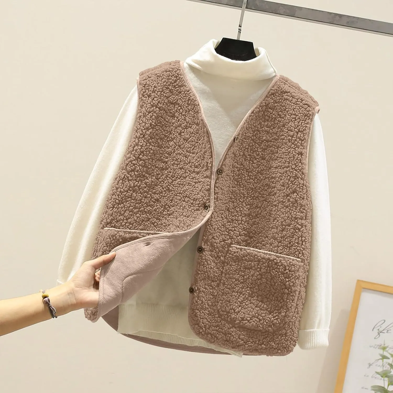 Women Sleeveless Sherpa Jackets Warm Sweater Vest Solid Pocket Lamb Cashmere Caots Fall Winter Short Button Outerwear
