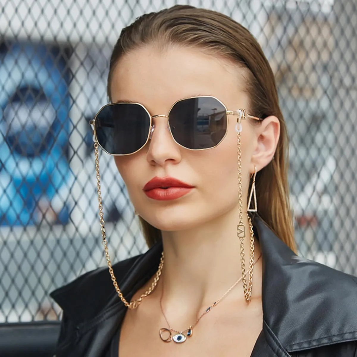 Women's Oversized Oval Sunglasses with Chain for Driving, Photos, Golf - UV Protection and Glare Reduction