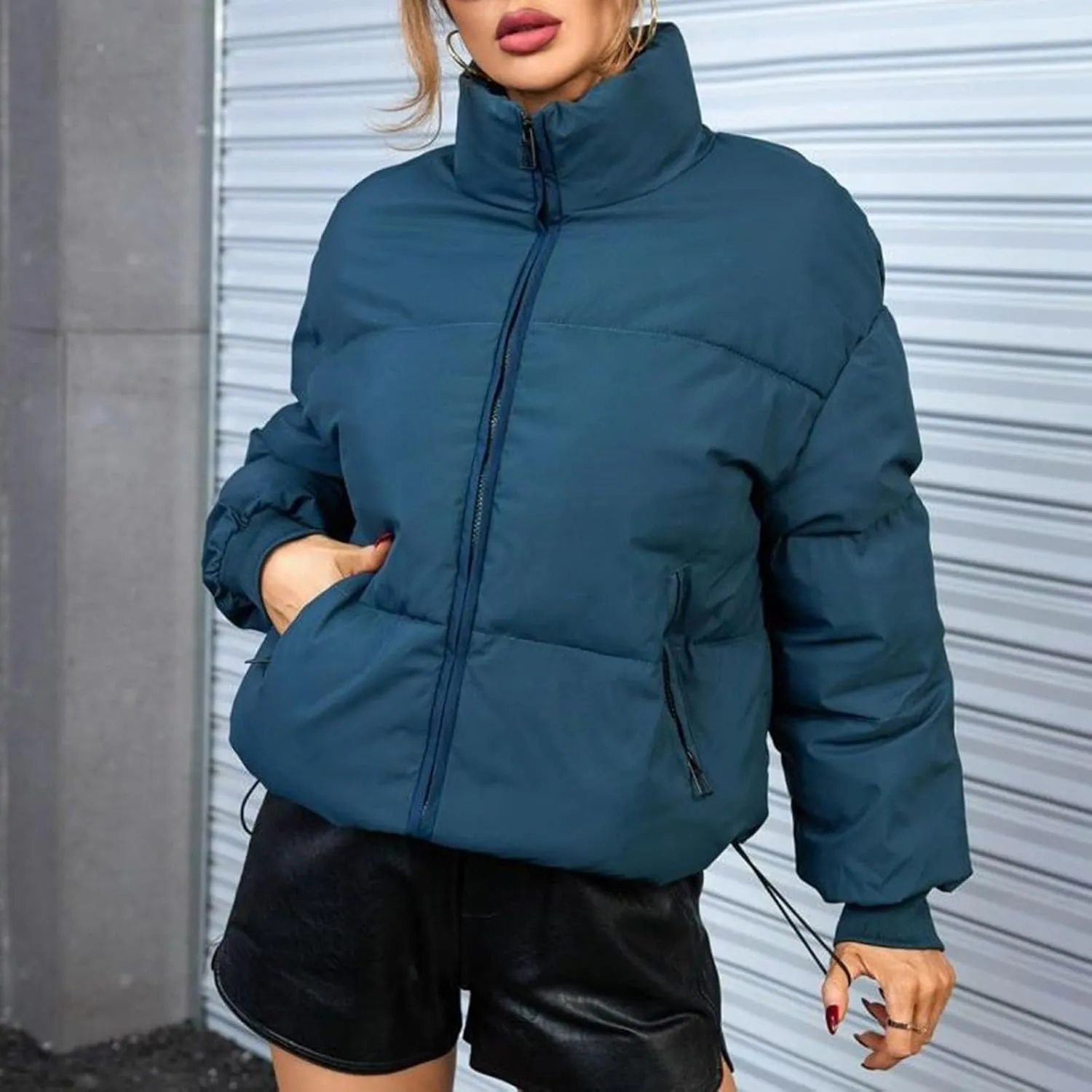 Women's Winter Quilted Jackets Full Zip Long Sleeve Puffer Jackets Short Quilted Warm Puffer Down Coats with Pockets
