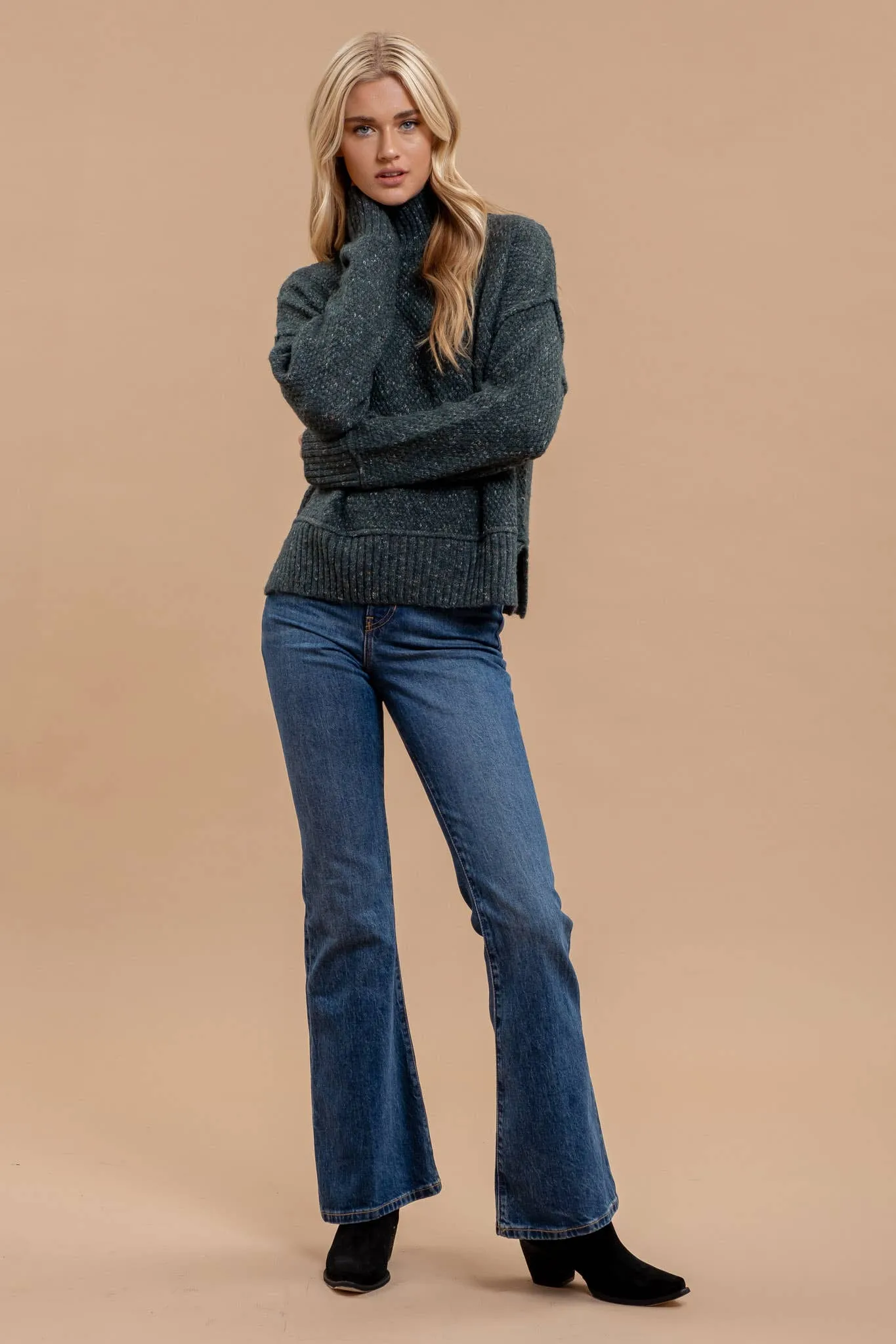 Wool Blend Textured Turtleneck Sweater in Charcoal and Dark Hunter