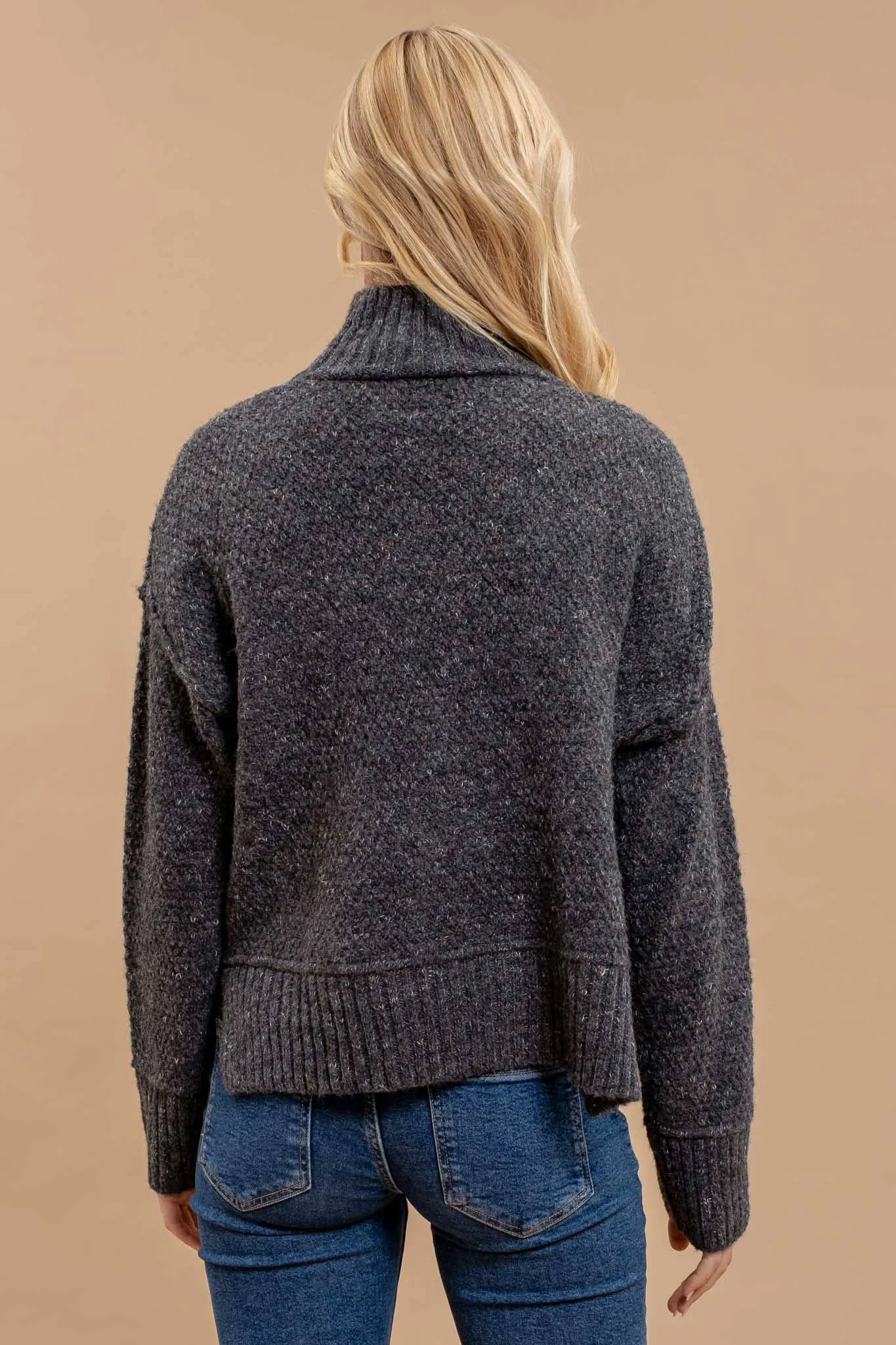 Wool Blend Textured Turtleneck Sweater in Charcoal and Dark Hunter