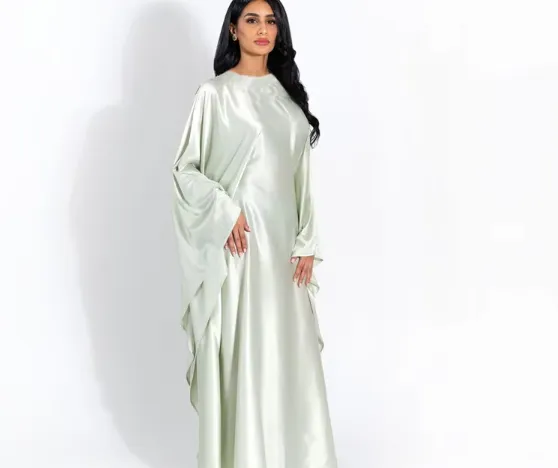 Zeyna - Satin silk dress with cape sleeves