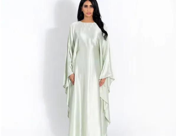Zeyna - Satin silk dress with cape sleeves